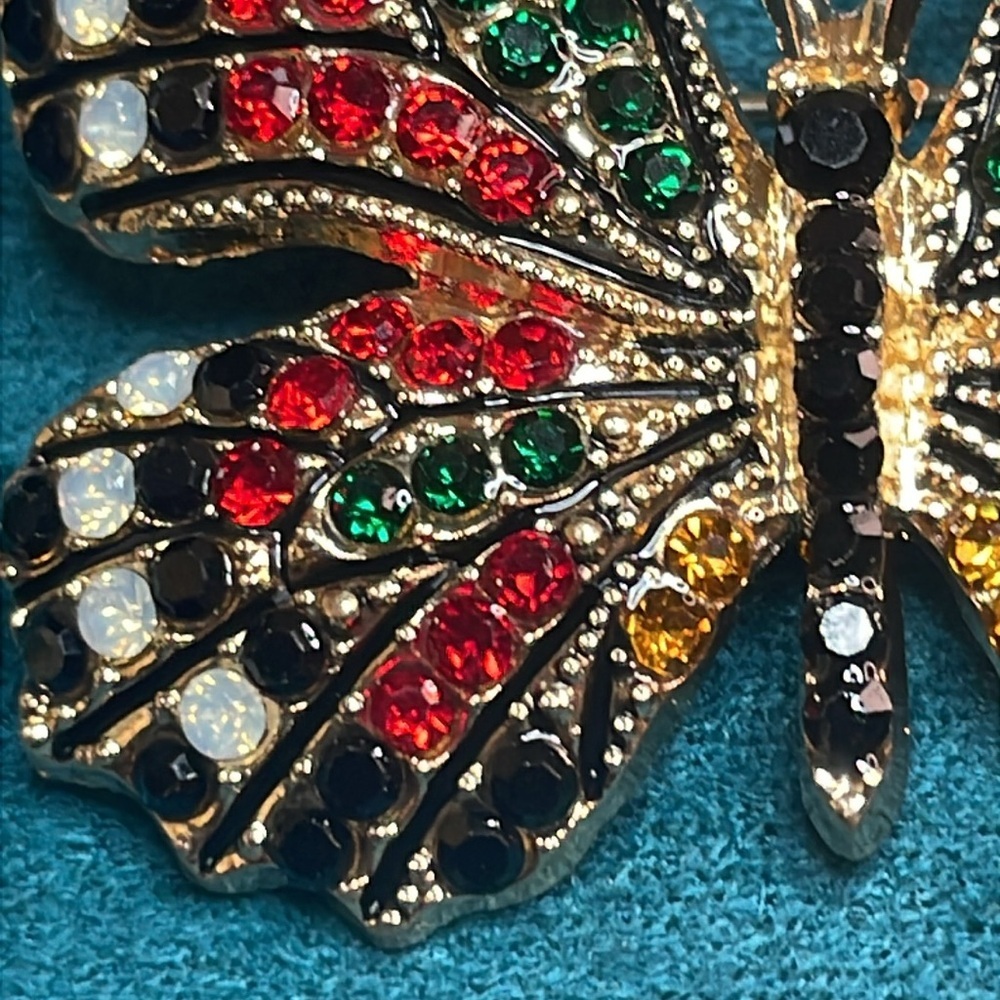 Red and Black Butterfly Brooch - Picture 3 of 5